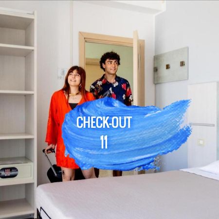 Hotel Kim Ρίμινι Εξωτερικό φωτογραφία
