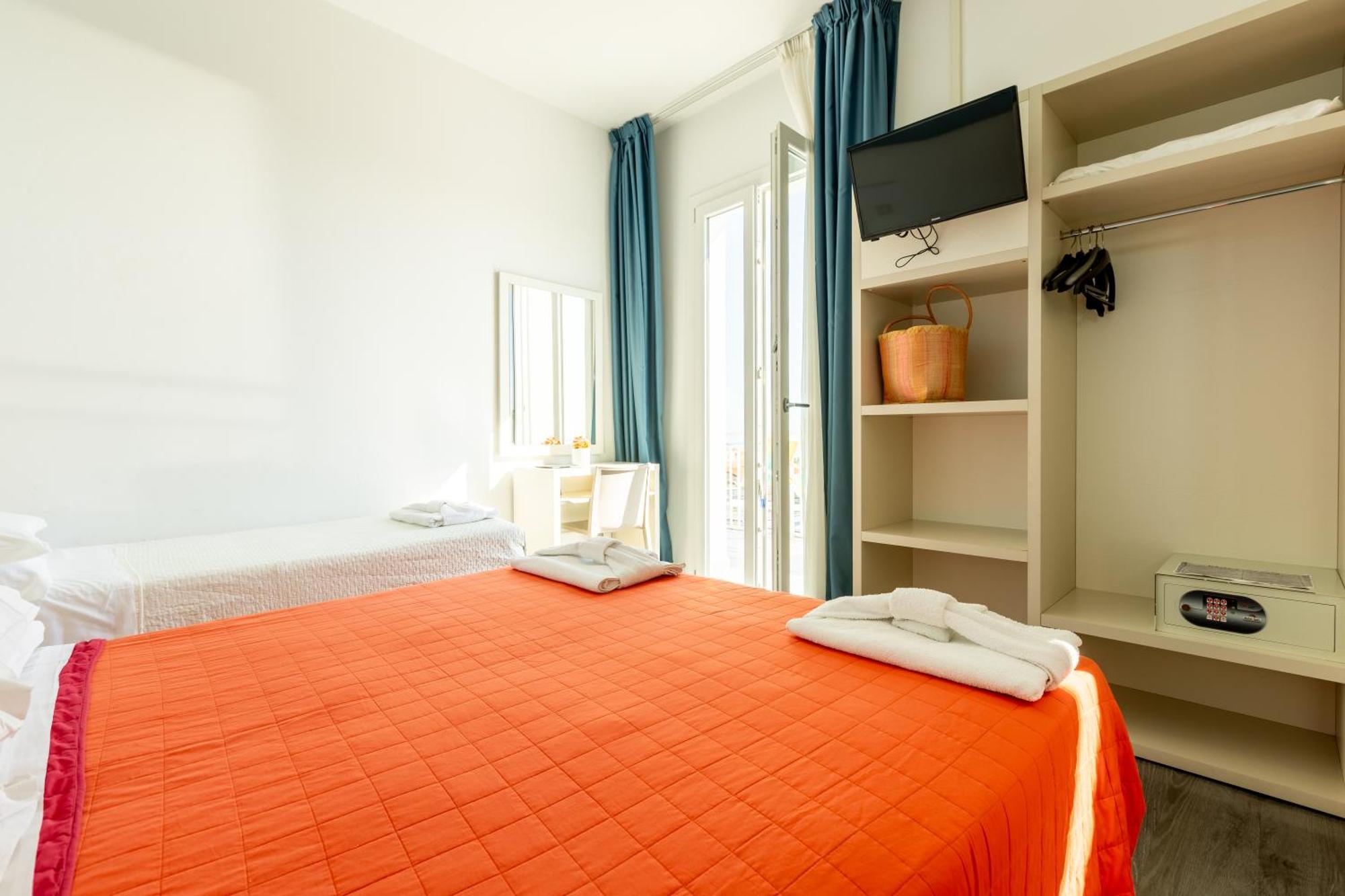Hotel Kim Ρίμινι Εξωτερικό φωτογραφία