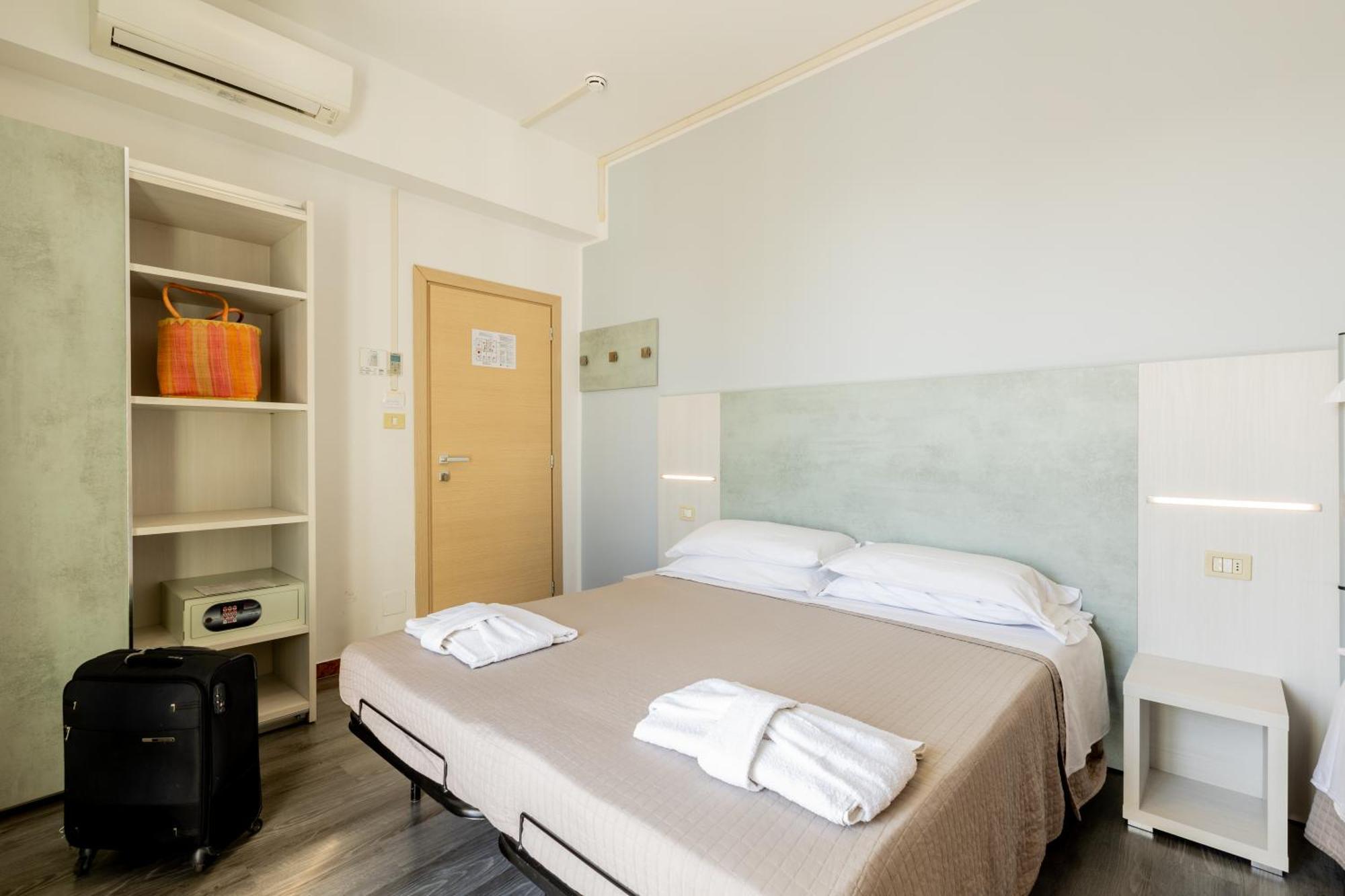 Hotel Kim Ρίμινι Εξωτερικό φωτογραφία