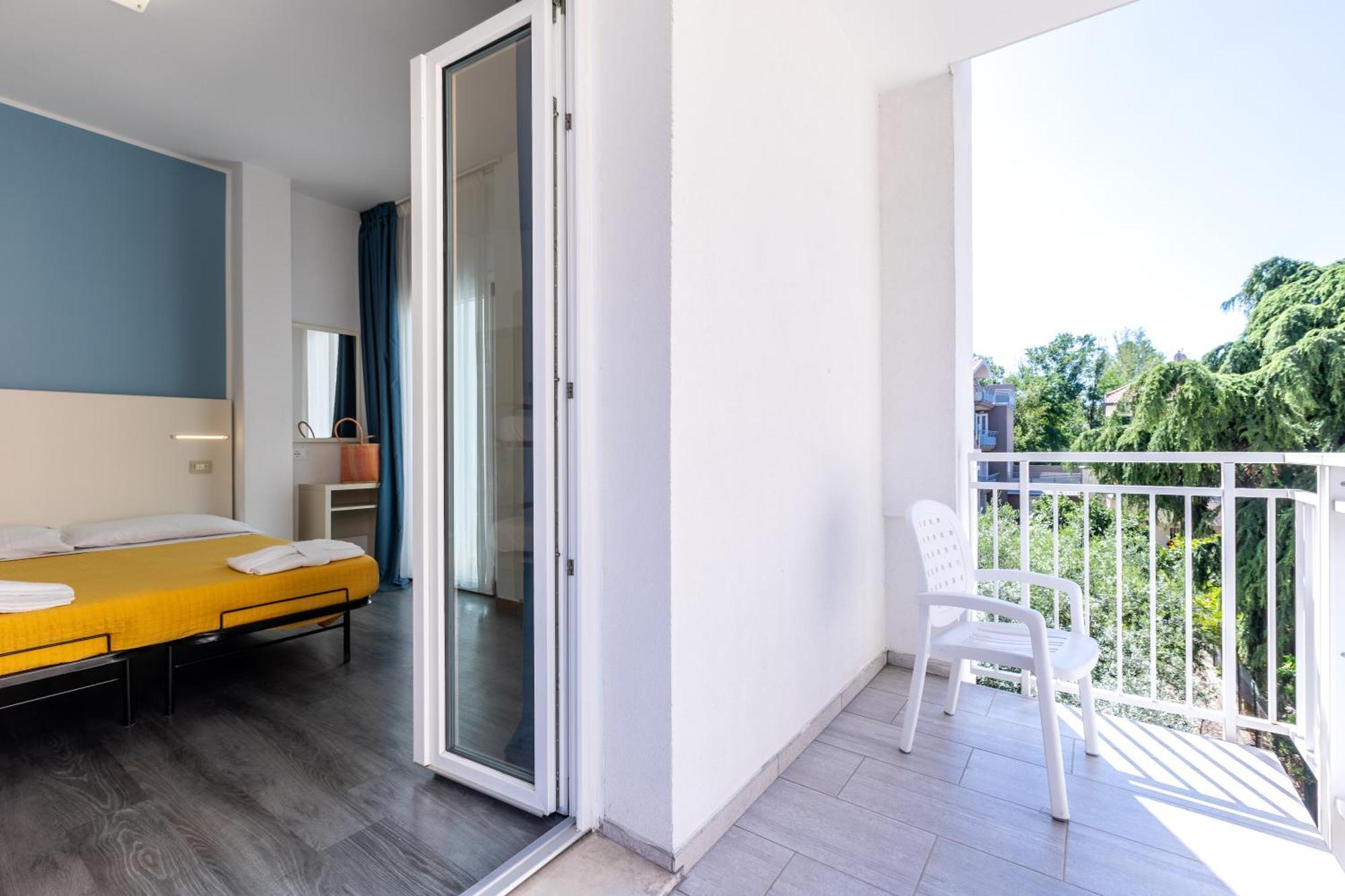 Hotel Kim Ρίμινι Εξωτερικό φωτογραφία