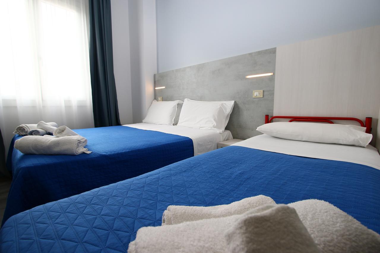 Hotel Kim Ρίμινι Εξωτερικό φωτογραφία