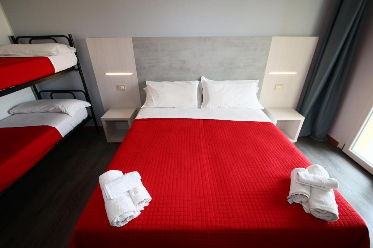 Hotel Kim Ρίμινι Εξωτερικό φωτογραφία